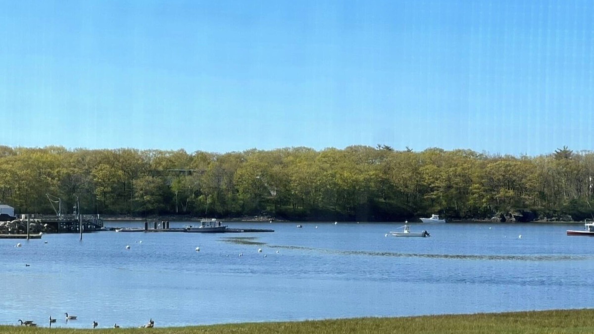 Camp Ellis House | NEW 5 BED 3 BATH, WATER VIEWS, AND 1 MIN WALK TO BEACH! GAMEROOM IS THE BOMB!