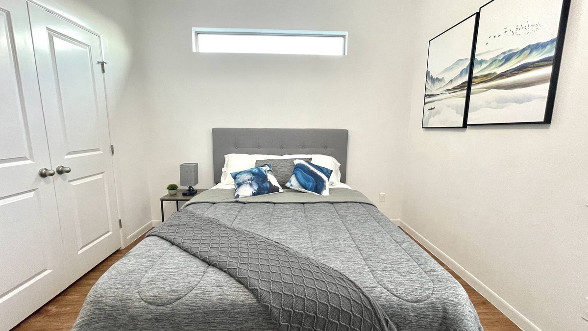 McAllen Apartment | NEW! 5 min from Mall, Airport, and Dinning!