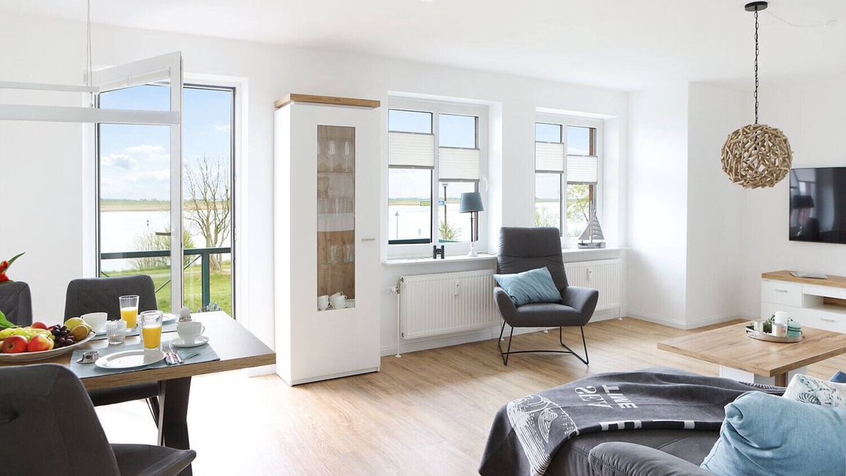 Toenning Apartment | New 5-star vacation apartment with a fantastic view of the Eider.