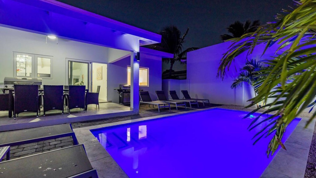 Cunucu Abao Villa | NEW 5BR Villa w/PrivatePool 3min to Eagle Beach