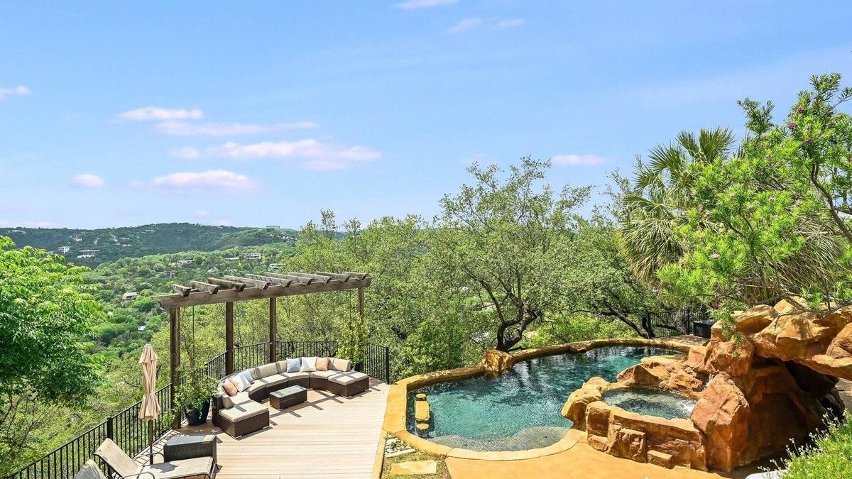 Summit At West Rim On Mount Larson House | NEW Above Casa del Sol I Sunset Views I Resort Pool I Hot Tub I Media Rm