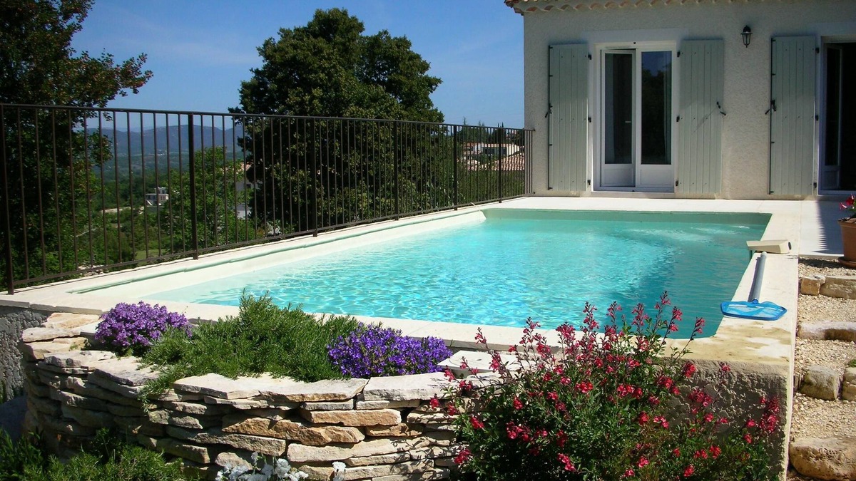 Barjac Villa | New air-conditioned house, swimming pool, WiFi, exceptional view of the Cévennes.