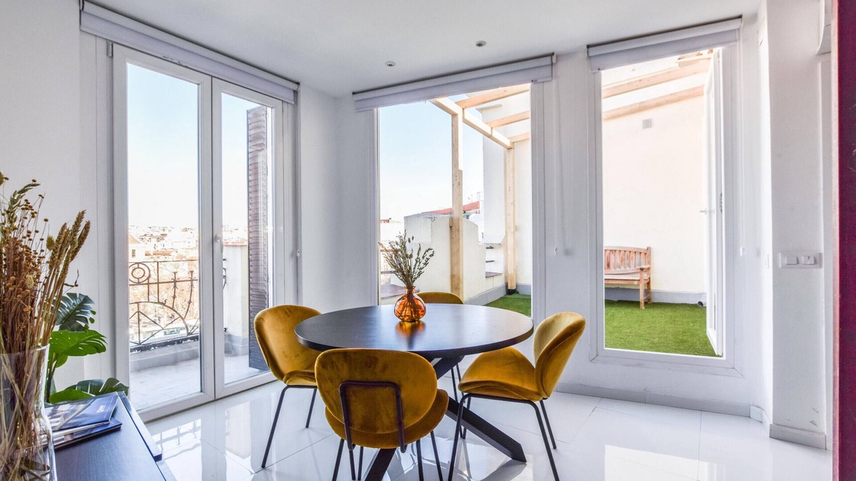 Las Acacias Apartment | New and bright apartment with terrace Gl1