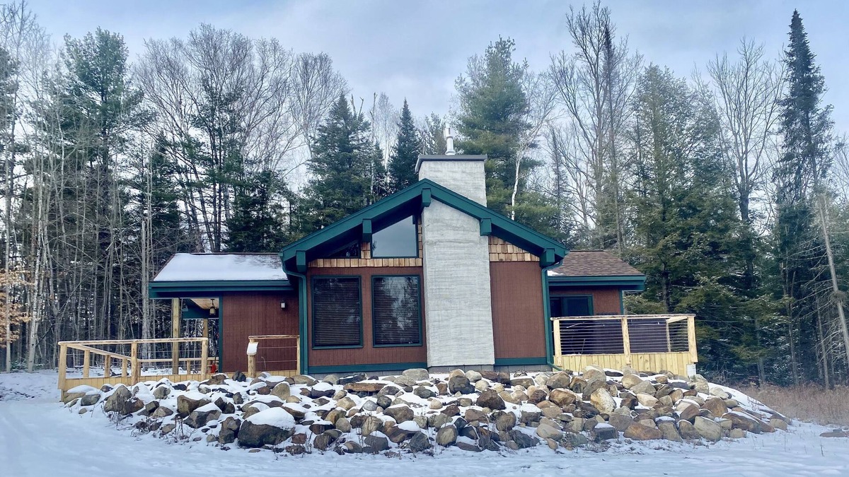 North Creek Cabin | New and private cabin in the heart of all the Adirondack's wild adventures!