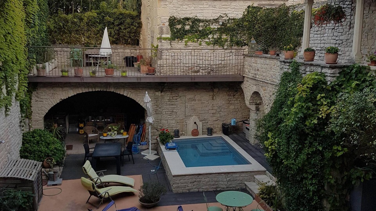 Calvisson Apartment | New apartment 120 m² remains in the seventeenth century