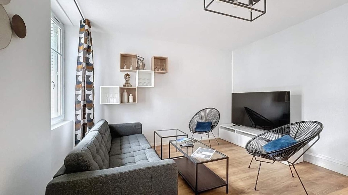 Vallieres Apartment | New apartment, 4 Bedrooms, Spacious TV-WIFI