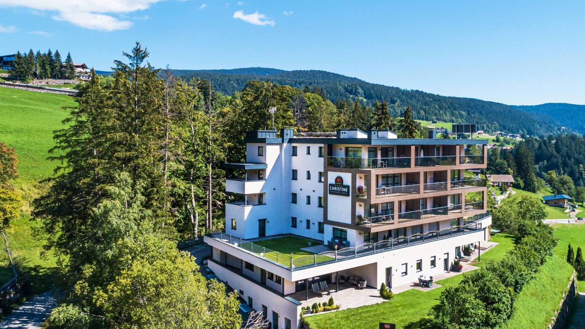 Avelengo Apartment | New apartment hotel in Avelengo near Merano, South Tyrol, with breakfast and wellness