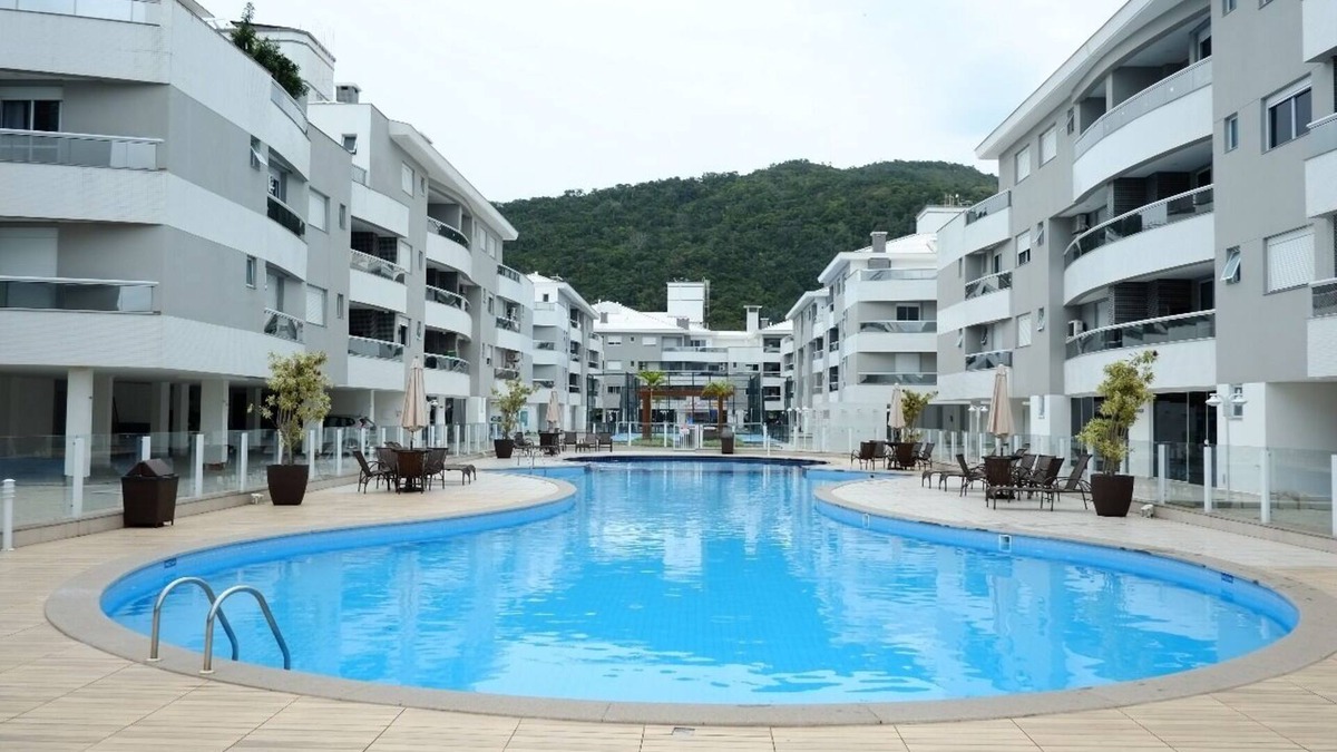 Ingleses Norte Apartment | New apartment in the North corner of the British with leisure area. Wifi, NetFlix and Split.