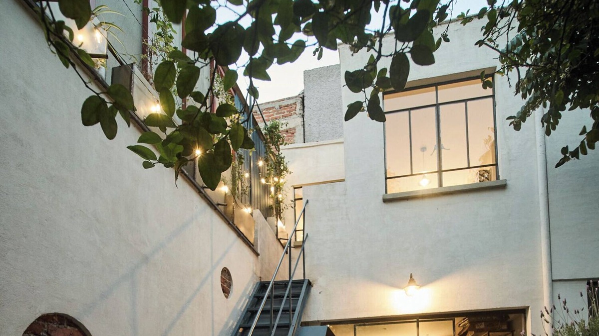 Ixtapalapa Apartment | New apartment with garden views near Coyoacán