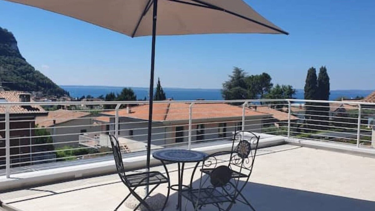 Garda Apartment | New apartment with lake view solarium