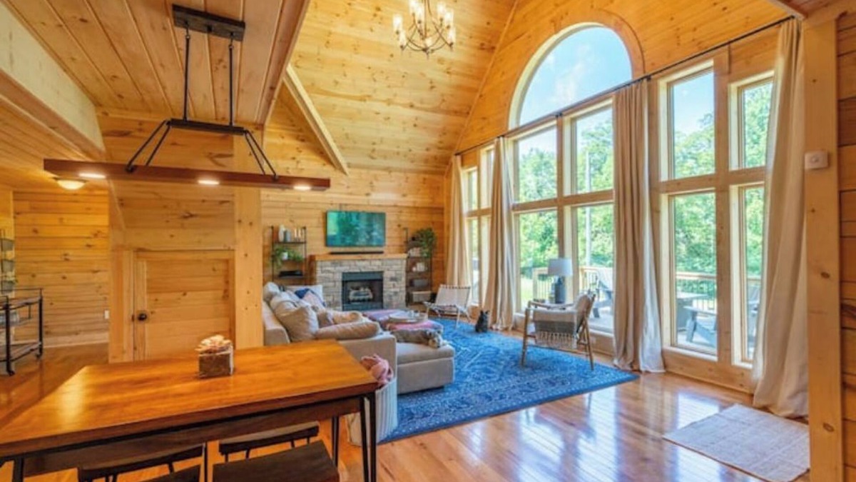 Luray Cabin | New Arcade! Shenandoah Hideaway for Family Fun!