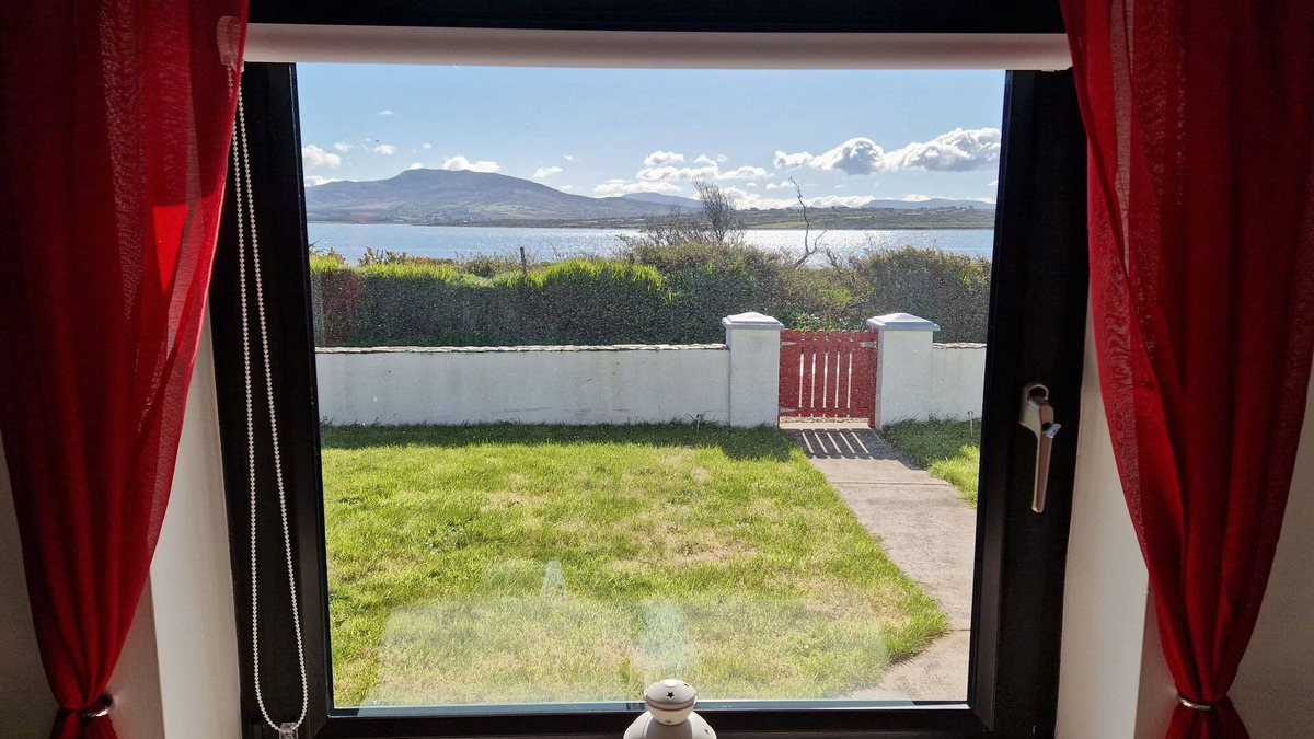 Valentia Island House | New: Beautiful cottage by the sea on Valentia Island in Kerry