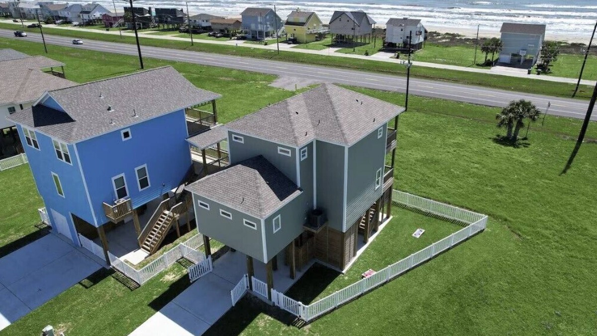 Isla Del Sol House | *NEW!* Beach View | Fenced Yard | Fire Pit