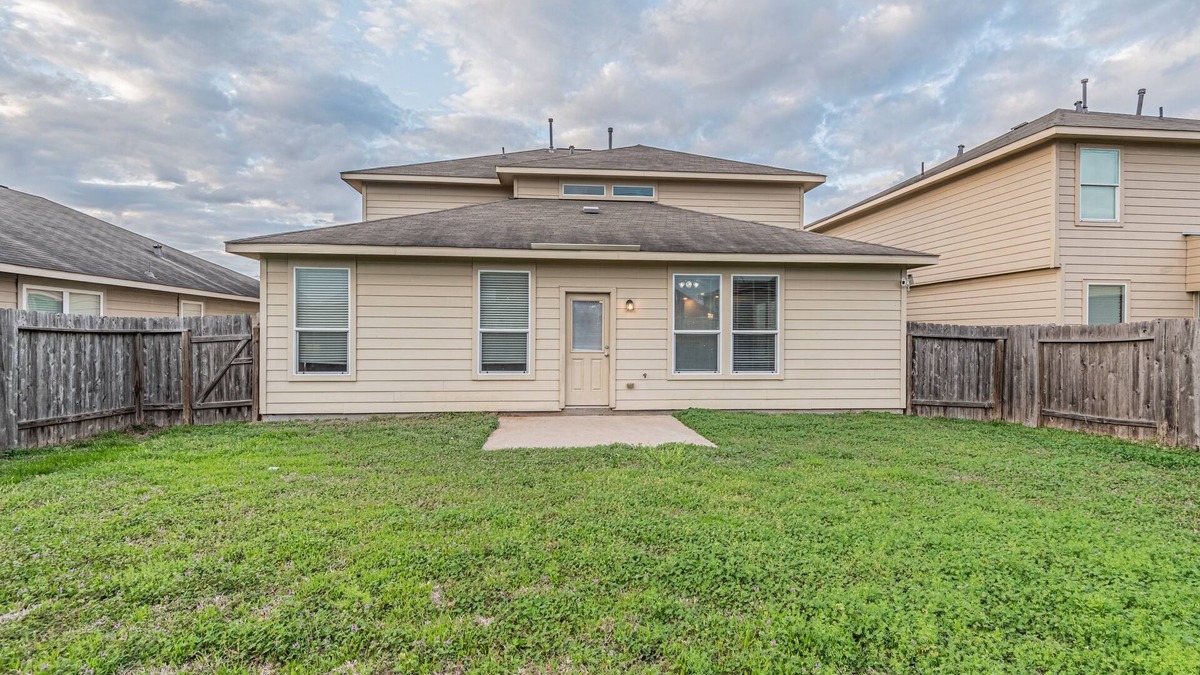 Barker House | New Beautiful 4/BR Vacation Home