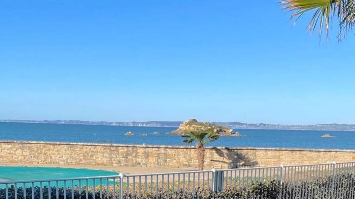 Treboul Apartment | New "Beautiful Sea View Apartment