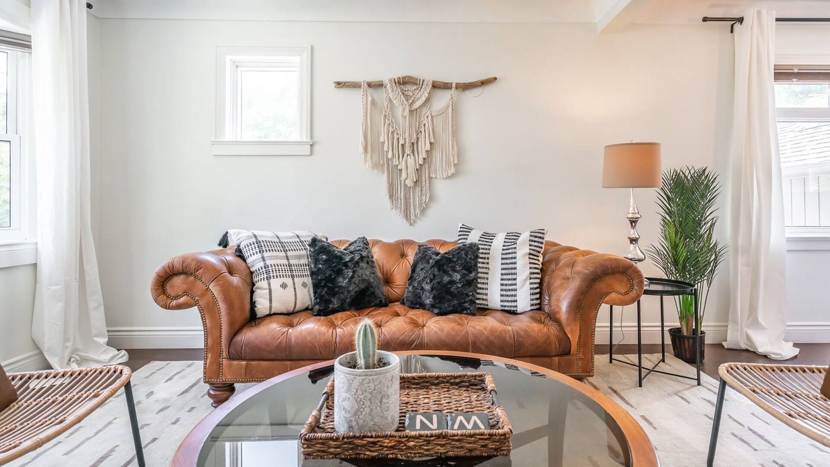 Niagara-on-the-Lake House | NEW! Boho Inspired Niagara Wine Country Private Home for 2