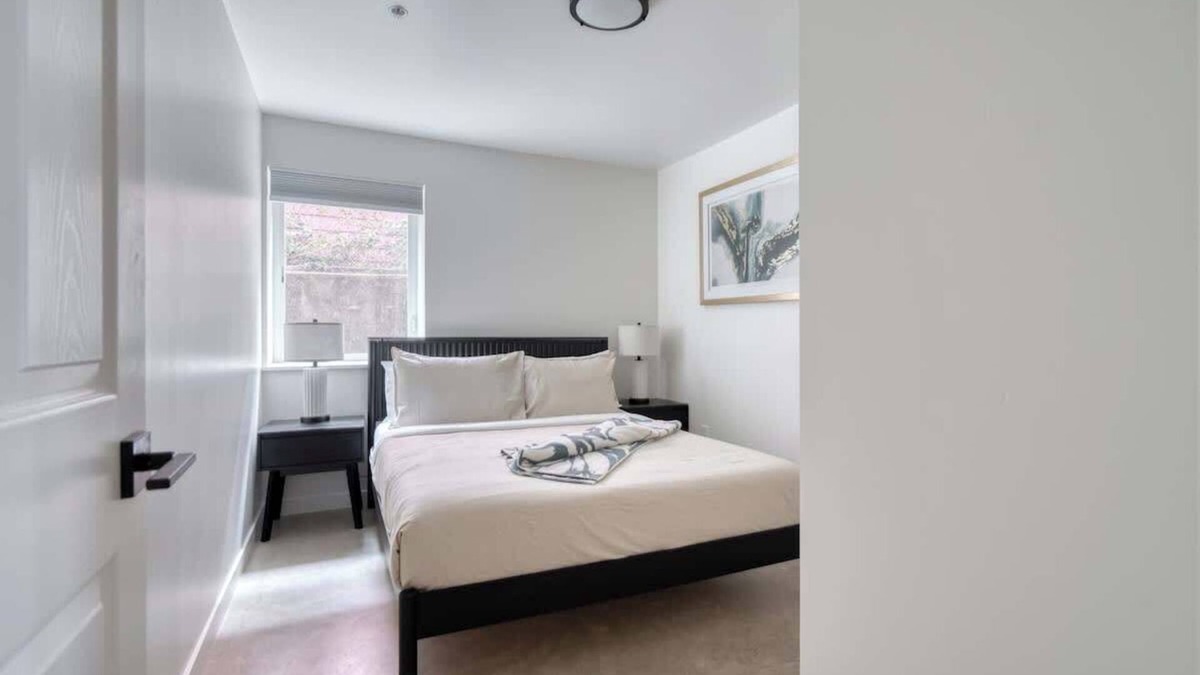 King House | New Build 4BR Sleeps 10 Great Location