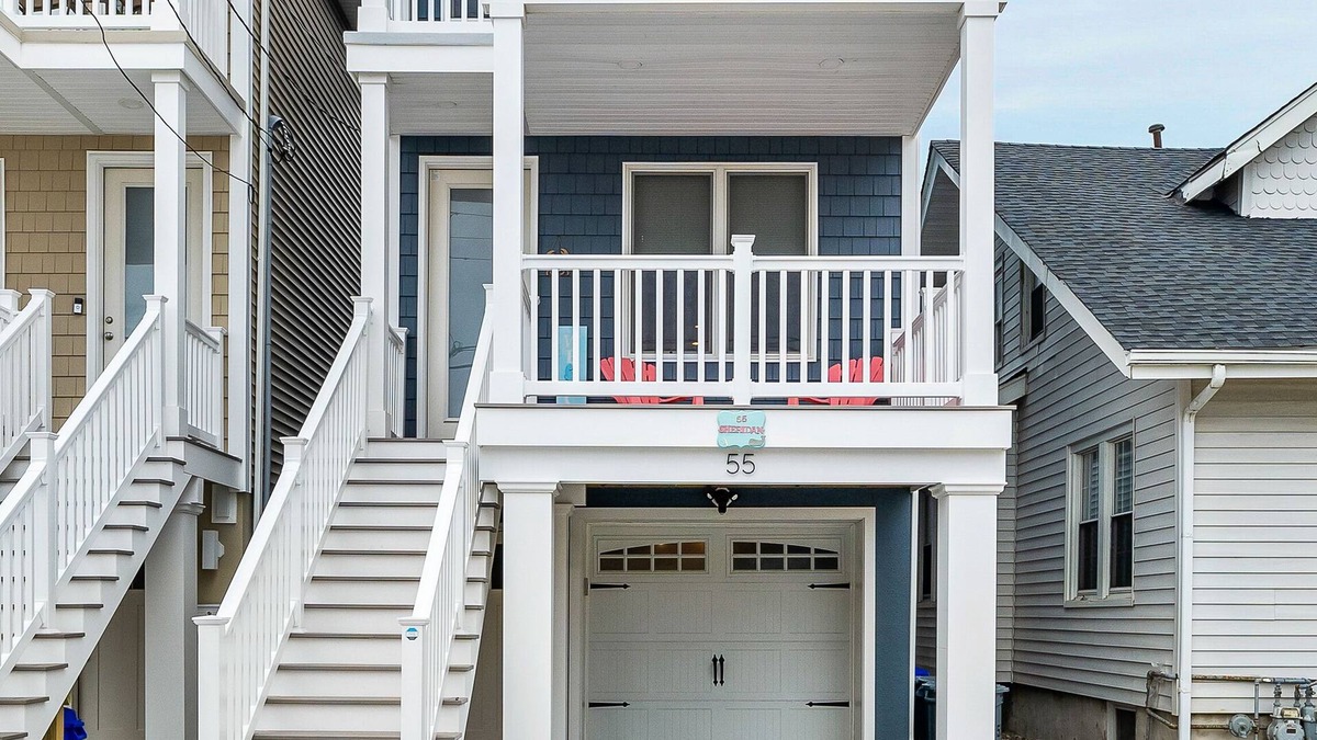 Seaside Heights House | New build! Beach Block! Steps to the boardwalk!