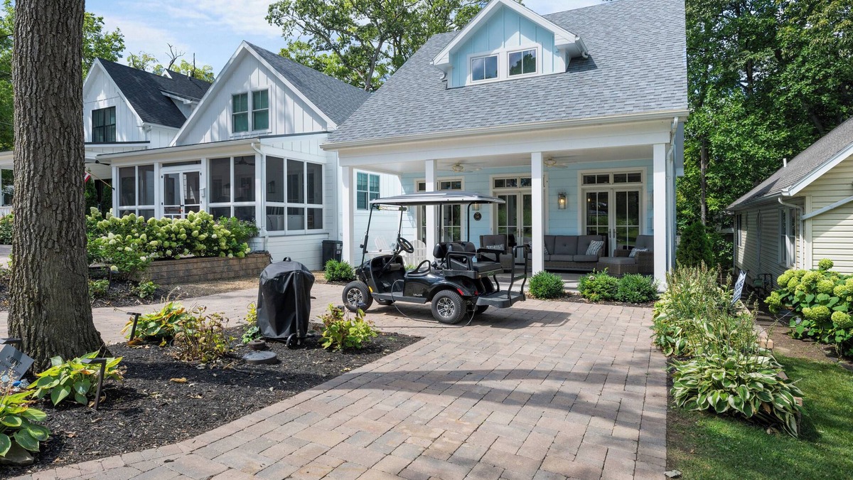 Lakeside House | New Build Lakeside Cottage 2022 Modern Conveniences with Cottage Feel