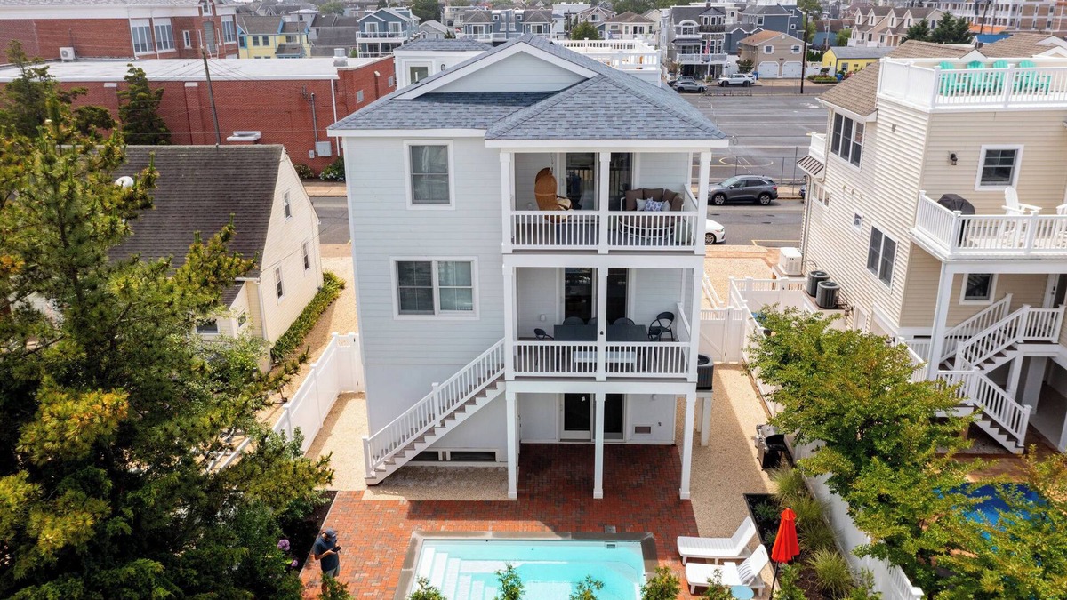 Beach Haven House | New Build w/Heated Pool & Game Room, 0.5 blocks to Fantasy Island, Sleeps 18