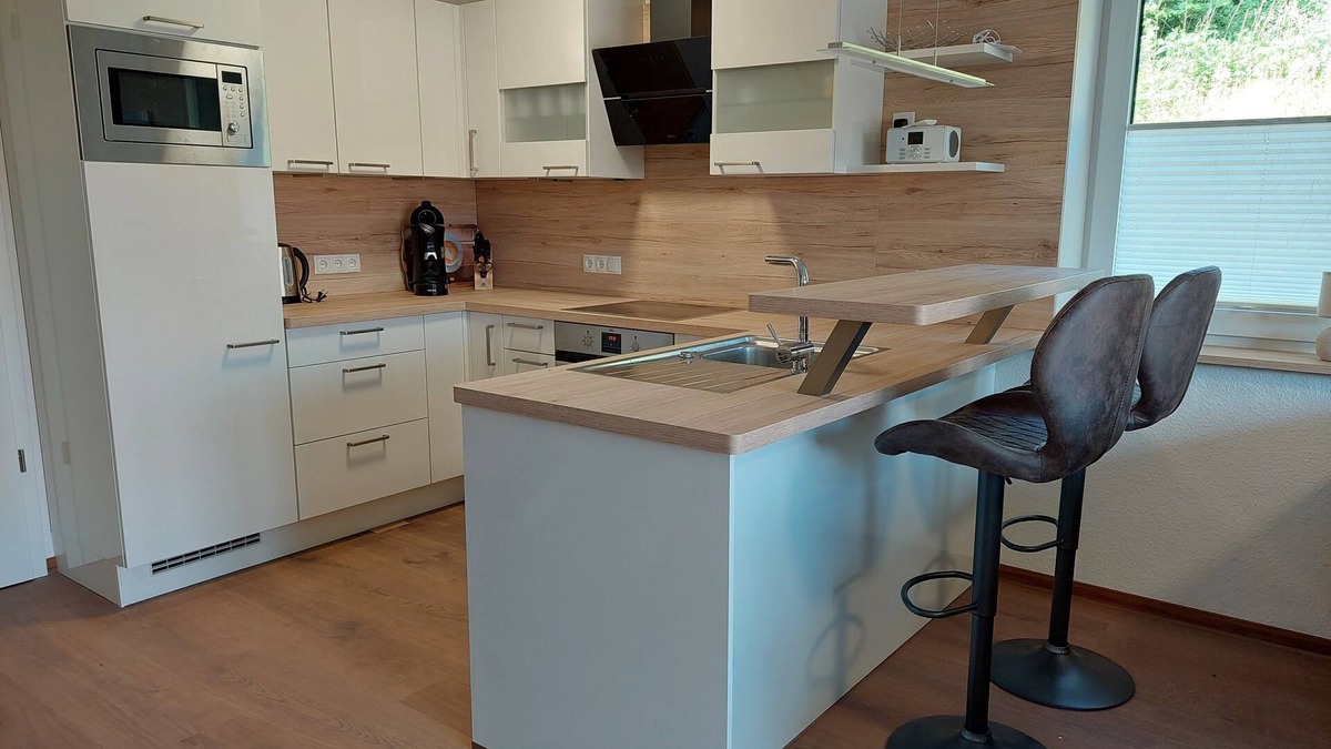 Geeste Apartment | NEW BUILD-Wonderful, modern and high-quality DHH, garden, wallbox, WLAN, near the lake