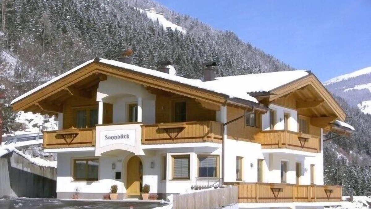 Zellbergeben Apartment | new built cottage on a sunny hill