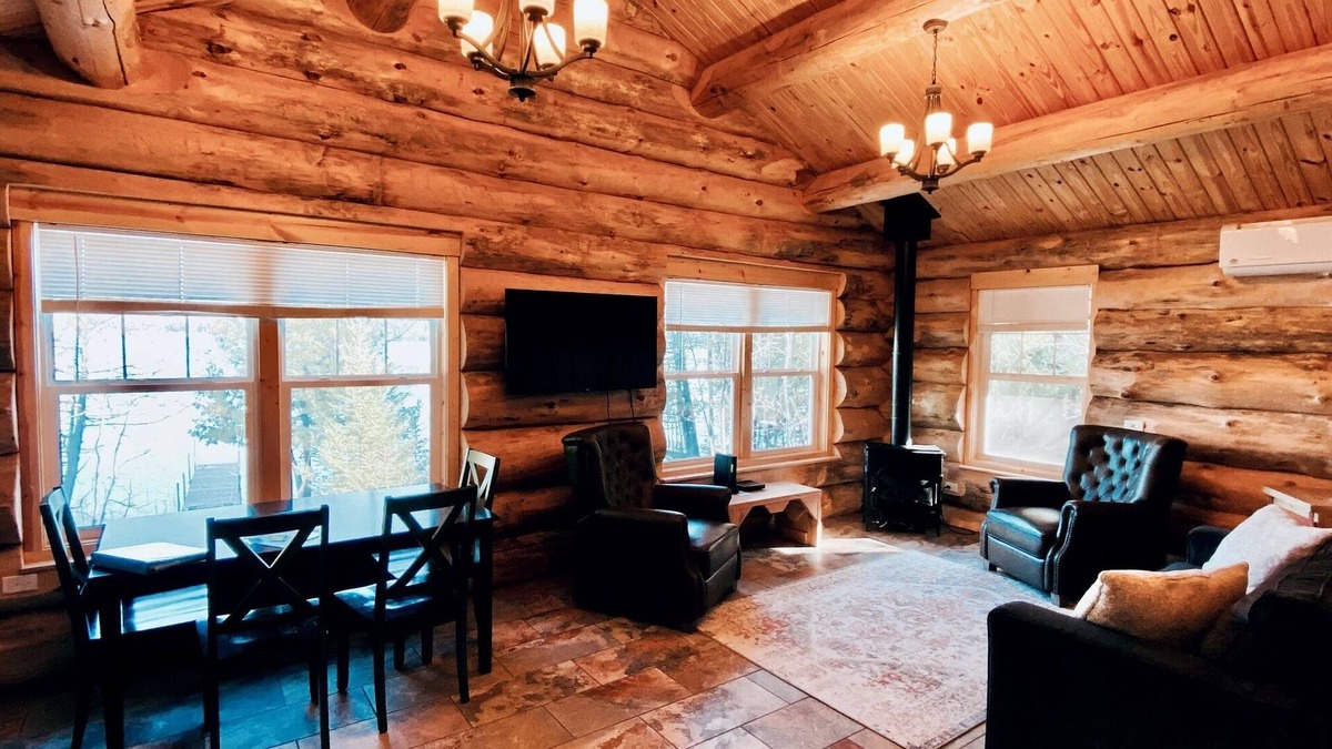 Marcell Cabin | NEW CABIN W/LAKE VIEW! 2PersonJacuzzi.GasFireplace.Beach.Patio.Wifi.Kayaks.Canoe