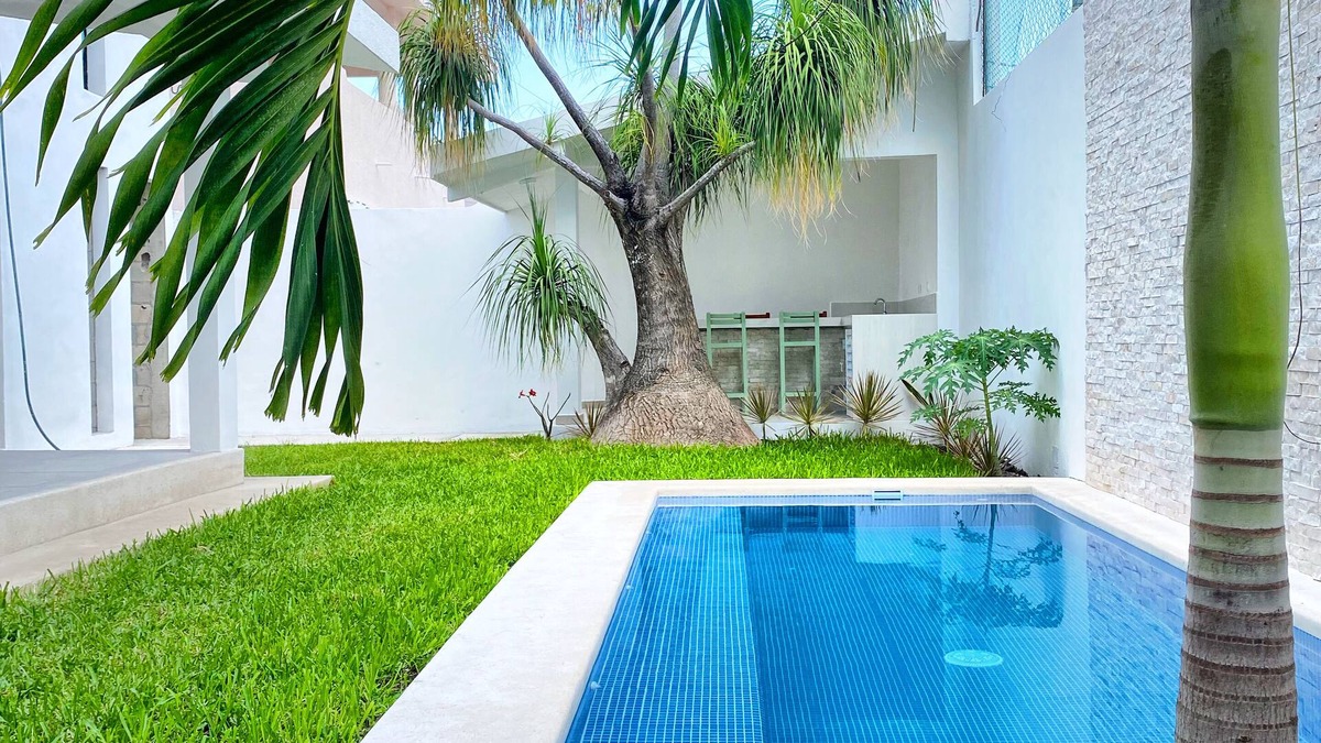 Colonia Independencia House | NEW Casa Downtown Cozumel 5BR 4BR with pool