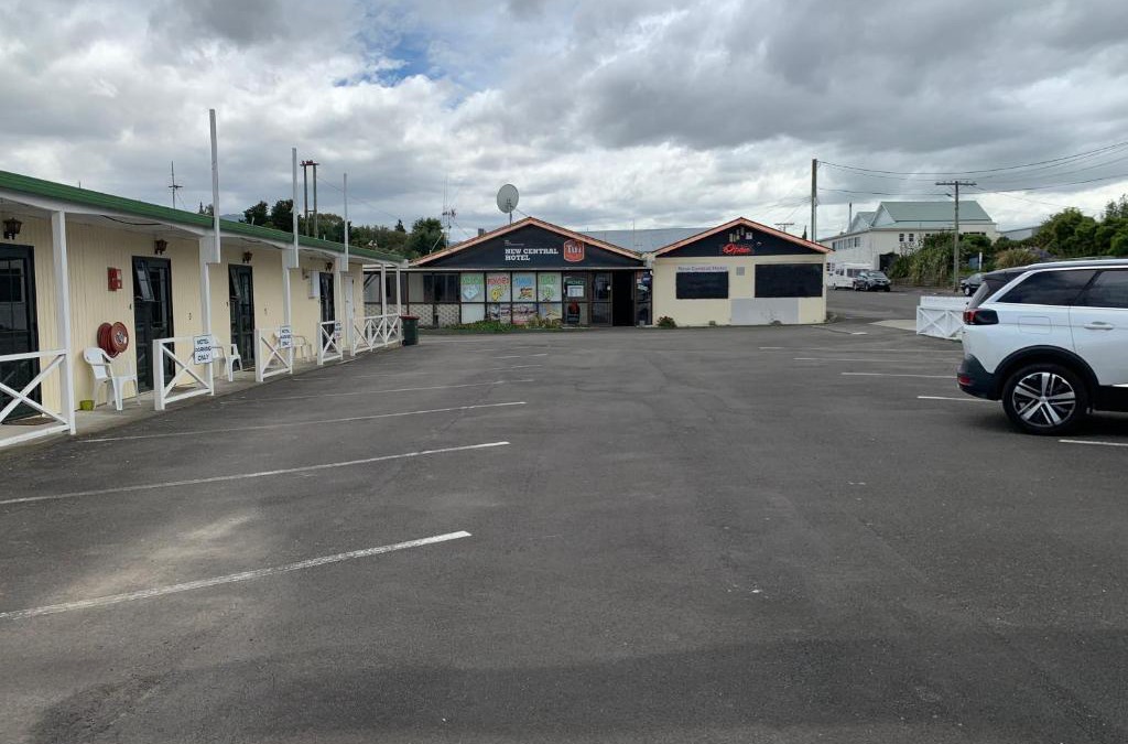 Woodville Hotel | New Central Hotel Woodville