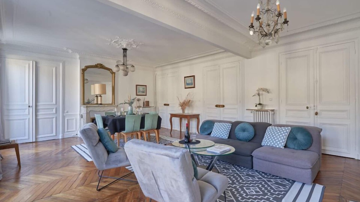 Bonne-Nouvelle Apartment | NEW CENTRE HISTORIC MARAIS MONTORGUEIL- TERRASS Chic family suite 3 bedrooms