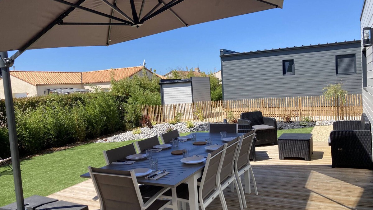 Bretignolles-sur-Mer Ski Chalet | New Chalet for 8 in a residence with pool