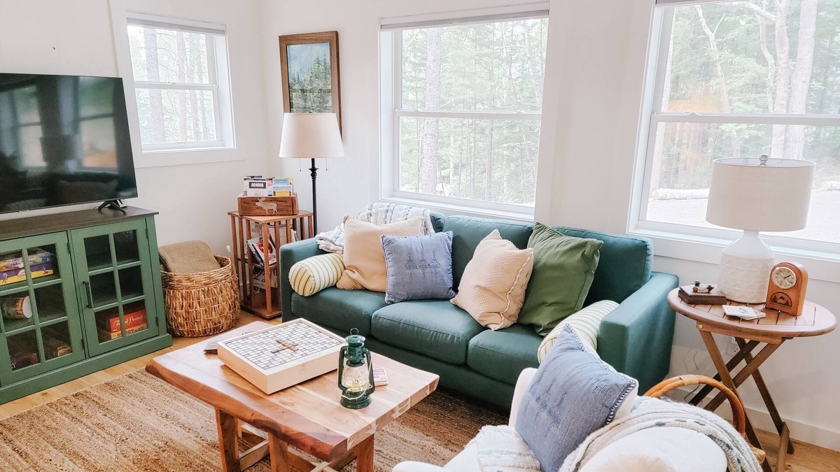 Southwest Harbor Cabin | New chalet in Southwest Harbor - minutes from Acadia!