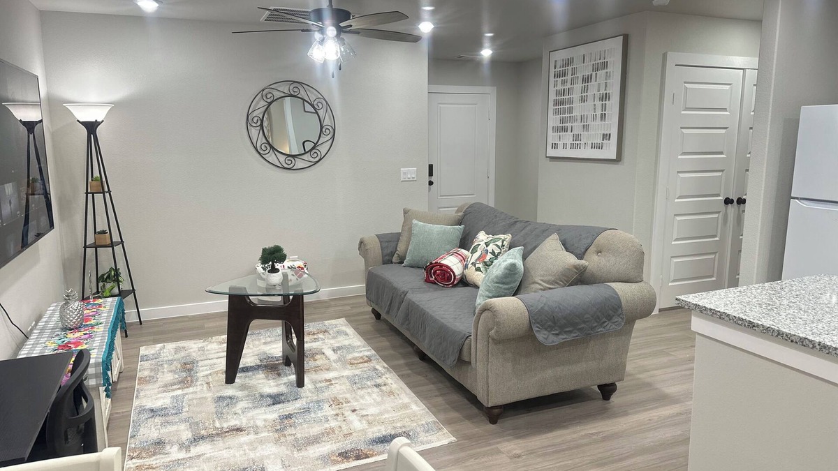 Odessa House | New Charming 3-bedroom home each w/TVs, 6 Beds, 2 Full Bath, Corner lot parking.
