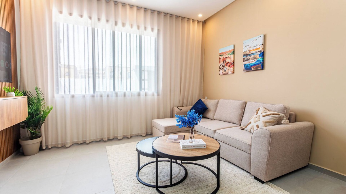 Imi Ouaddar Apartment | New Charming Boho Chic Apt/3mn To Beach/WFH w/High Speed Wifi, AC & 4K TV