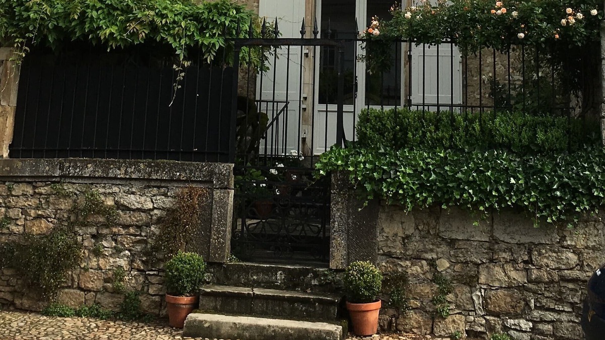 Martel House | NEW Charming C18th townhouse, Dordogne Valley - stylish, eco, luxe accommodation