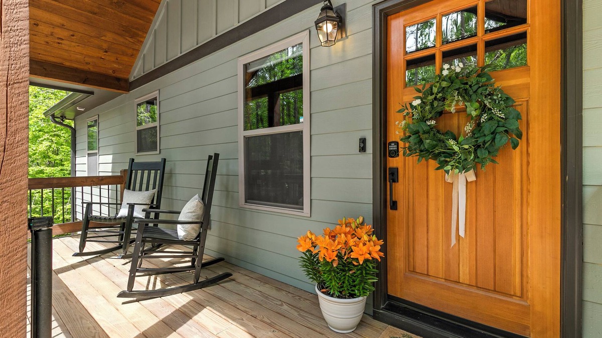 Eagle Mountain House | NEW CHARMING HOME-Sage Ridge-Coosawatee Resort-Outdoor Fireplace