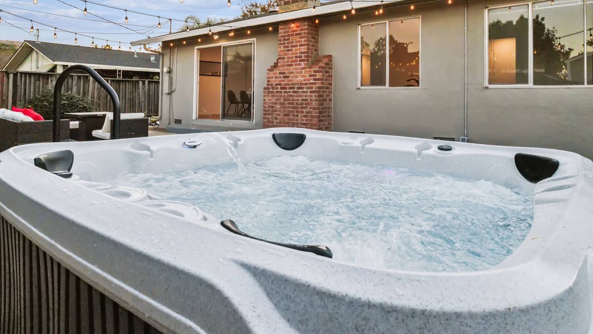 Little Branham - Rosswood House | NEW! Charming Vintage Retreat in the Heart of San Jose