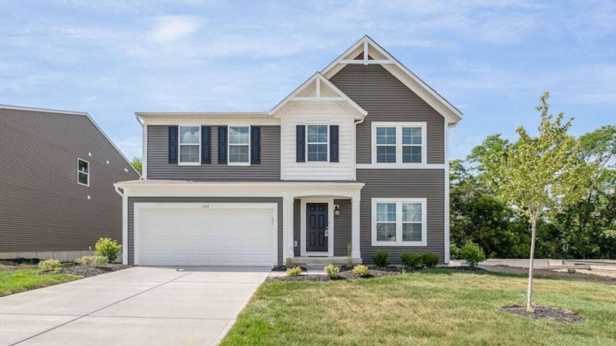Otterbien Home House | NEW Cheerful 5 bedroom home in quiet suburban area.