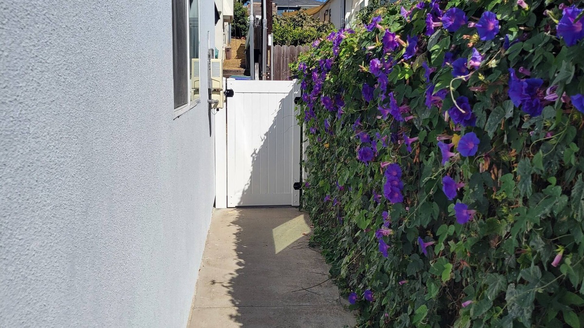 Bay Park Apartment | New, chic, large, safe, and convenient studio near the San Diego Bay w/AC, WiFi