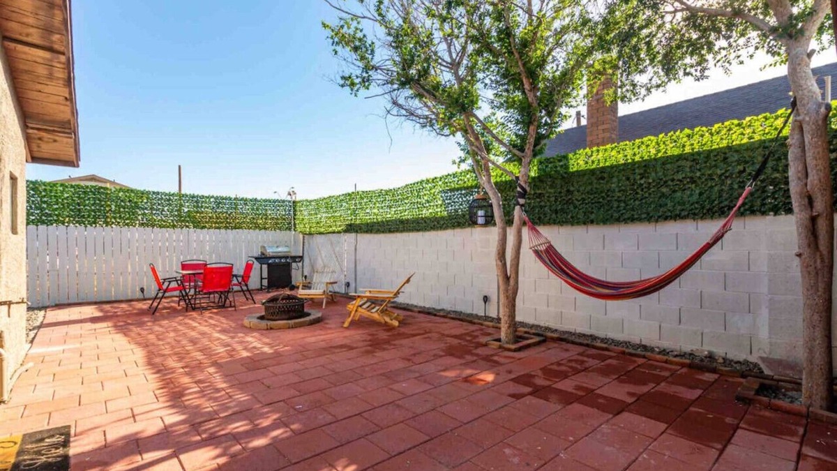 Garfield Apartment | New City Loft Cozy With Backyard Unit C