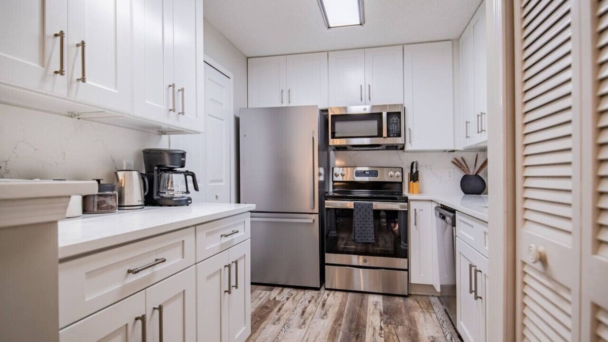 Sawgrass Condo | NEW! Coastal Haven: beach, bikes, near Mayo, golf