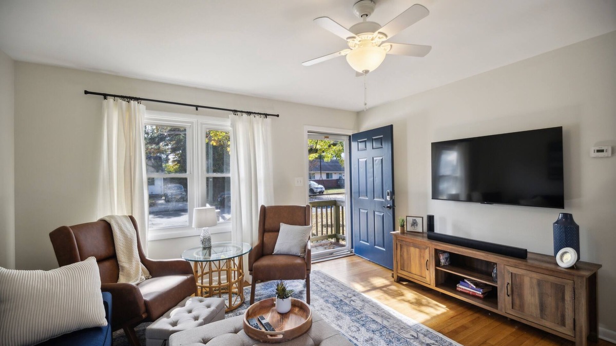 Buckroe Beach House | NEW! Comfy Coastal Getaway with Modern Comforts