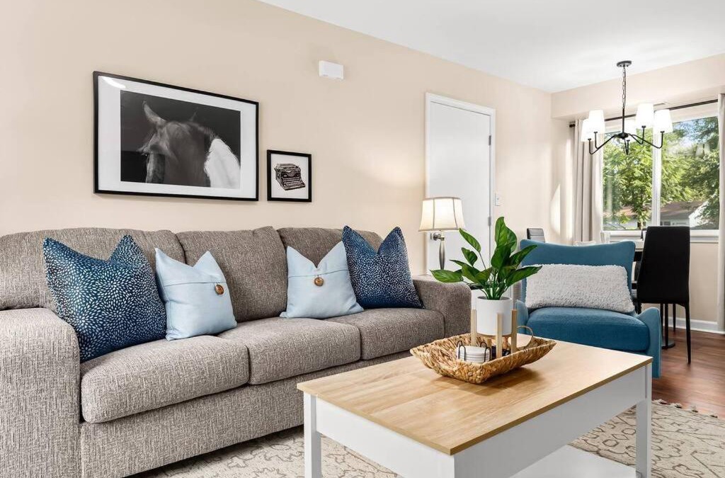 Roseville Apartment | New! Comfy Flat near Downtown Roseville