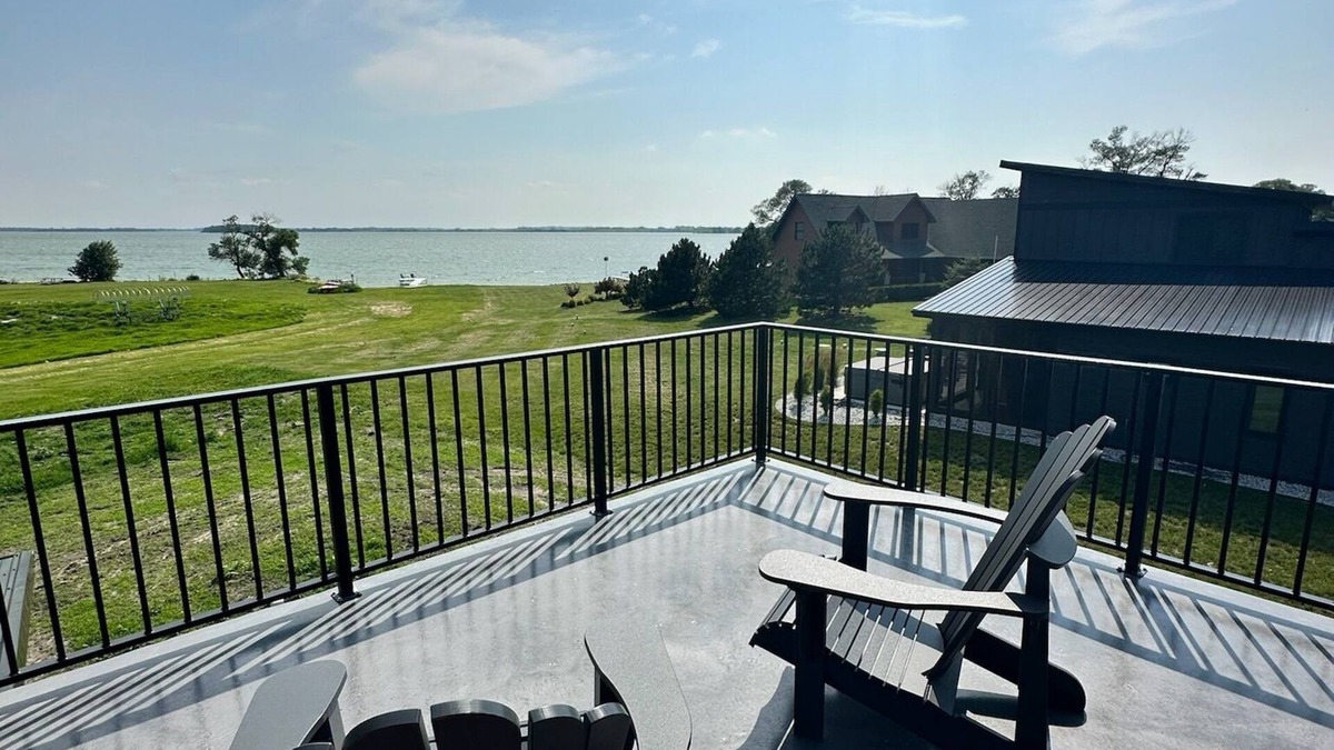 Arlington Cabin | NEW construction 3-bedroom cabin at beautiful Lake Albert with lake access