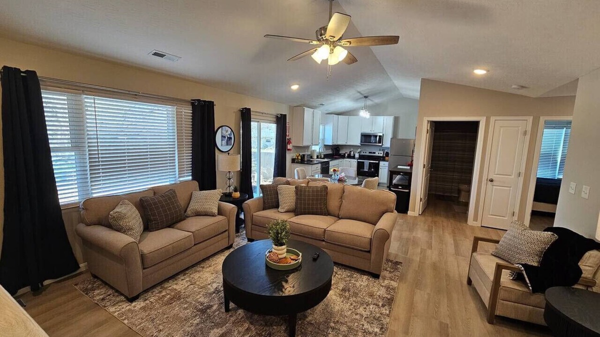 Trenton House | New Construction 4 Bedroom Ranch in Trenton