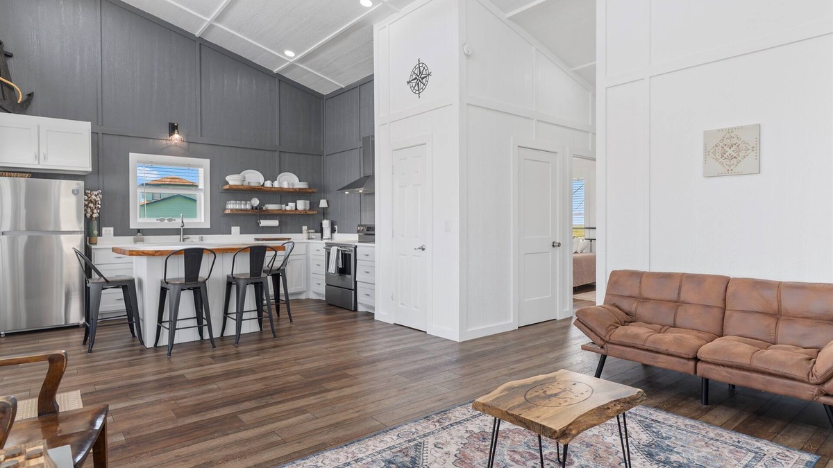 Cedar Lane House | New Construction Gulf-Front Getaway in Sargent