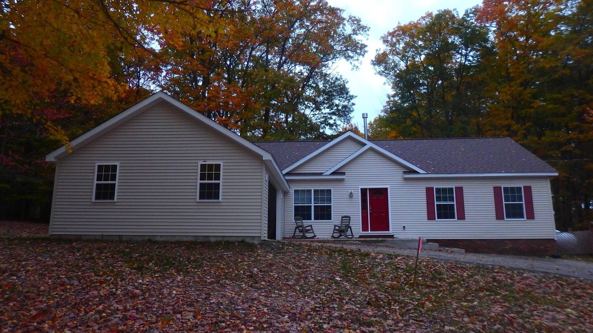 Treasure Lake House | New construction in a fabulous PA Golf resort!
