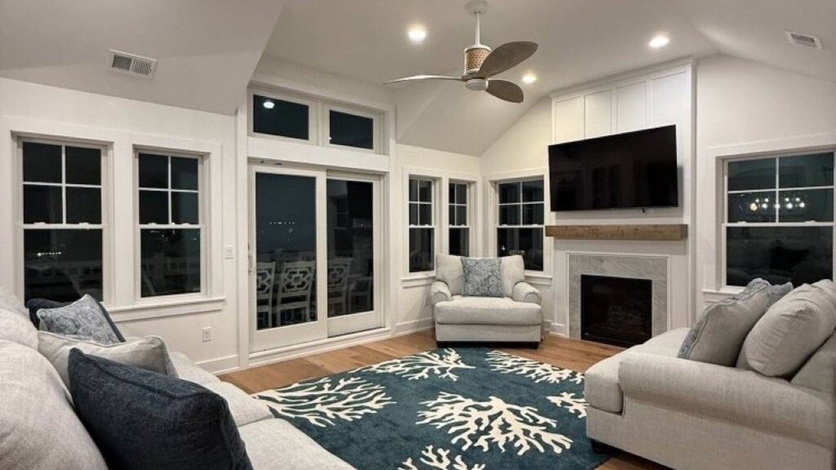 Surf City House | NEW CONSTRUCTION in Surf City 5 Bed & Bath with Heated Pool & Hot Tub