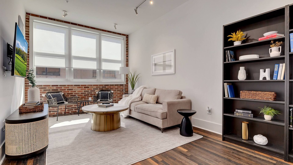 Downtown Atlanta Apartment | New Construction Loft Style Spacious Lux Apt 201