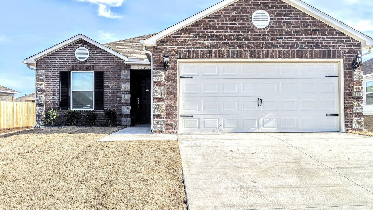 Tulsa House | New construction new neighborhood great location